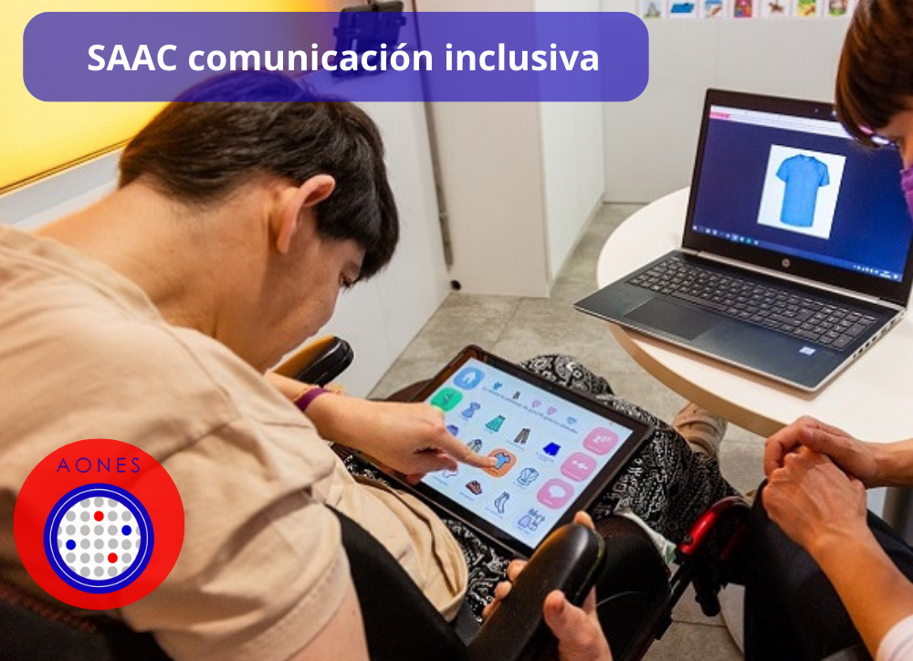 Imagen ilustrativa del artículo: persona joven con discapacidad intelectual aprendiendo con una tablet.